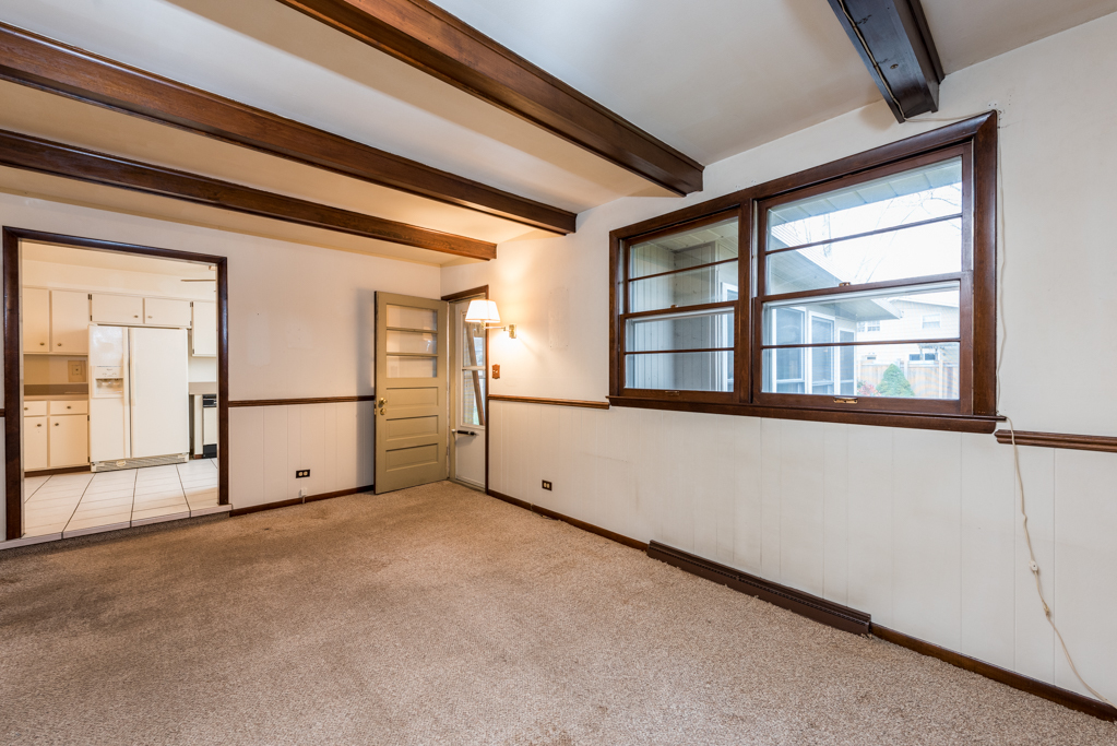 2313 Beck Road Lindenhurst, IL 60046 - Photo 17 of 35 a view of an empty room