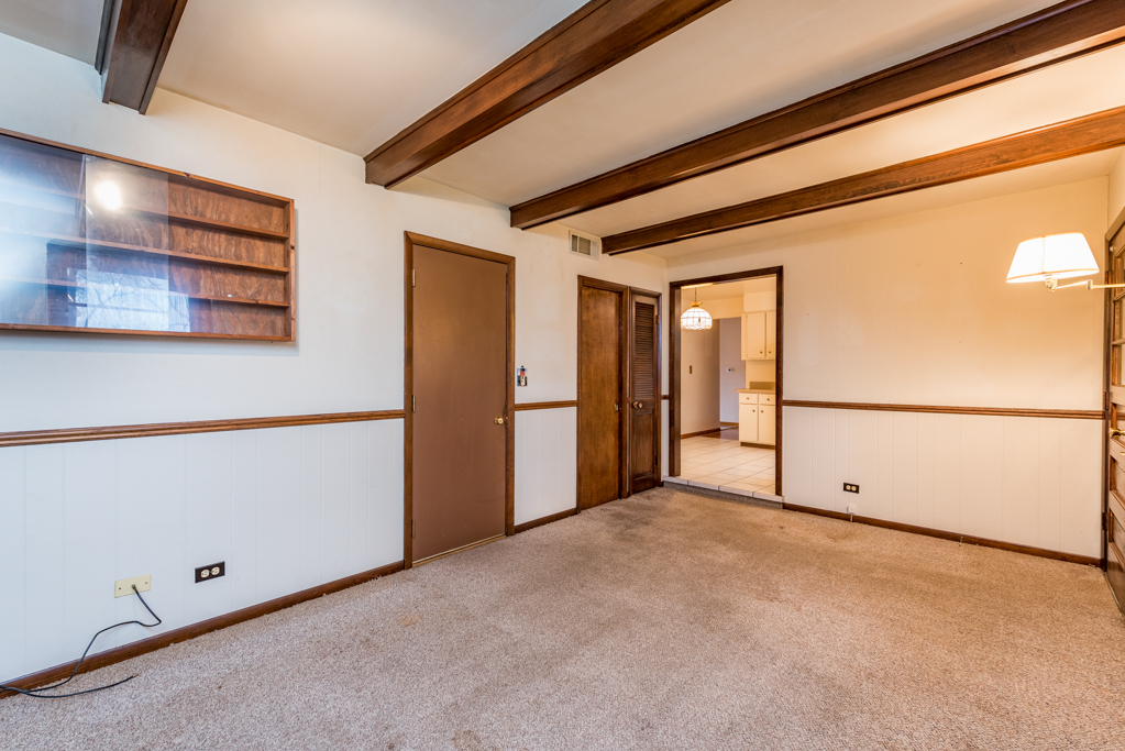 2313 Beck Road Lindenhurst, IL 60046 - Photo 18 of 35 a view of an empty room
