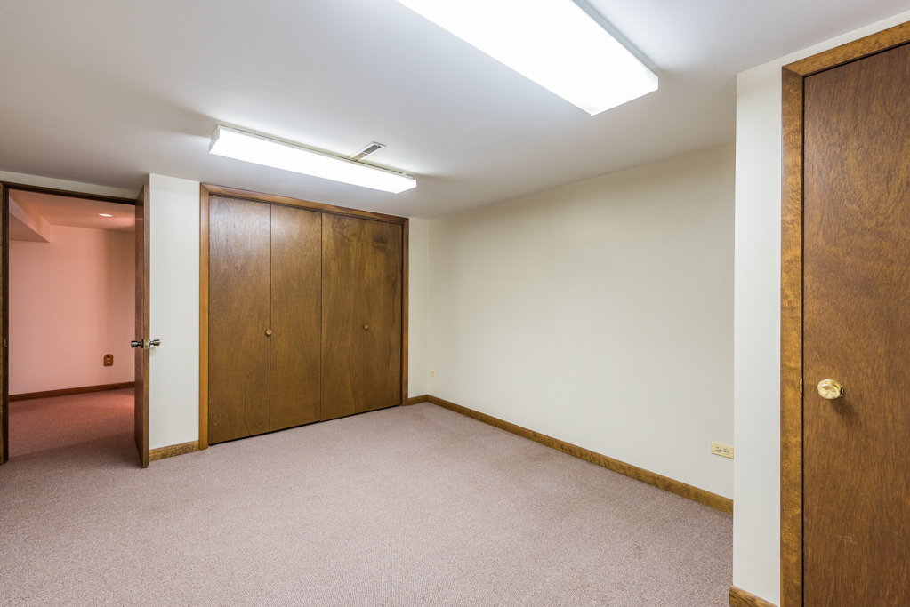 2313 Beck Road Lindenhurst, IL 60046 - Photo 27 of 35 a view of an empty room