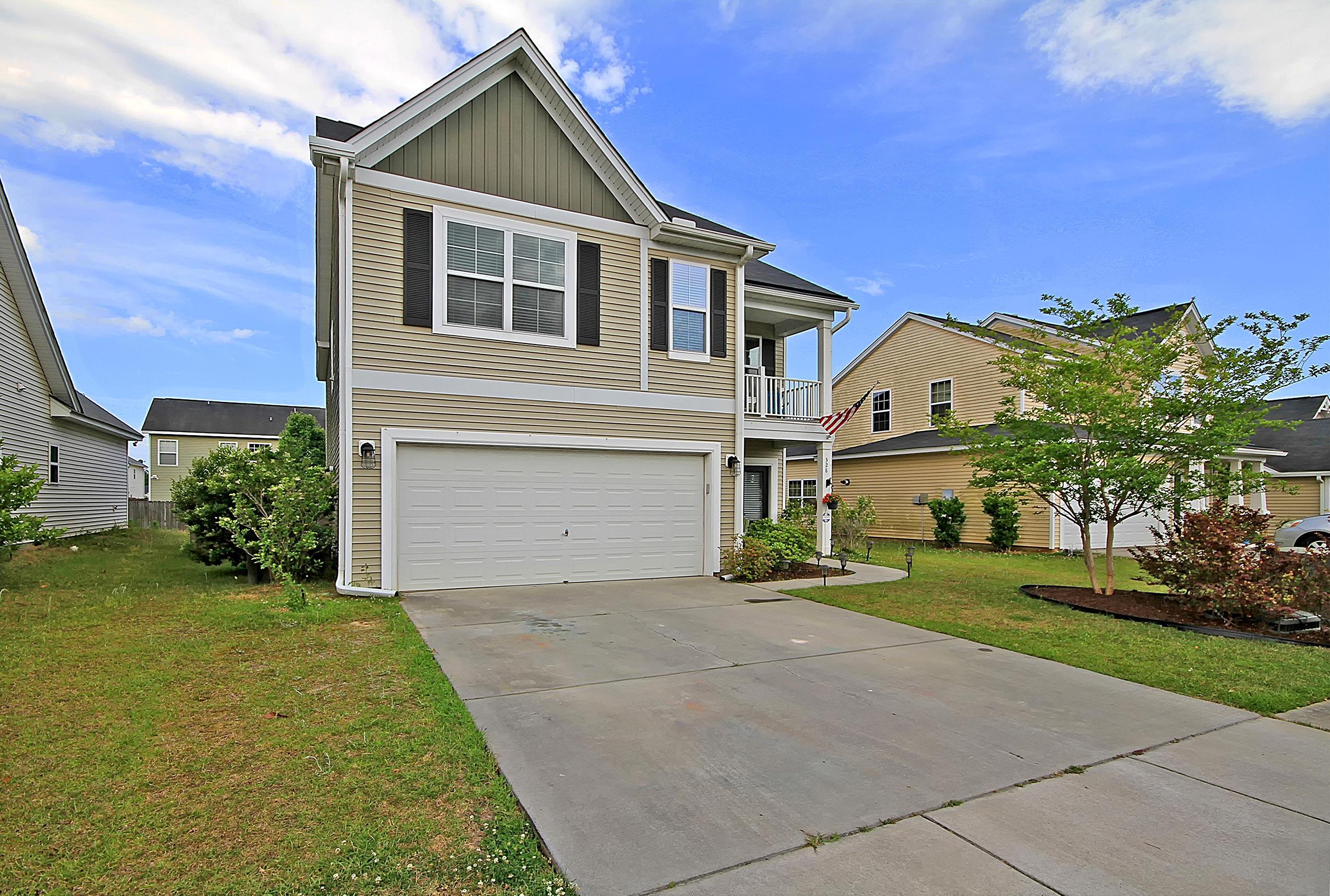 328 Drayton Pl Drive Moncks Corner, SC 29461 - Photo 3 of 38 CREM_328 Drayton Place_003