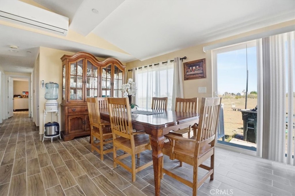 12601 Nandina Road Phelan, CA 92371 - Photo 7 of 37