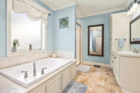 $385,000 | 1049 Honey Comb Drive, Cade, LA 70582
