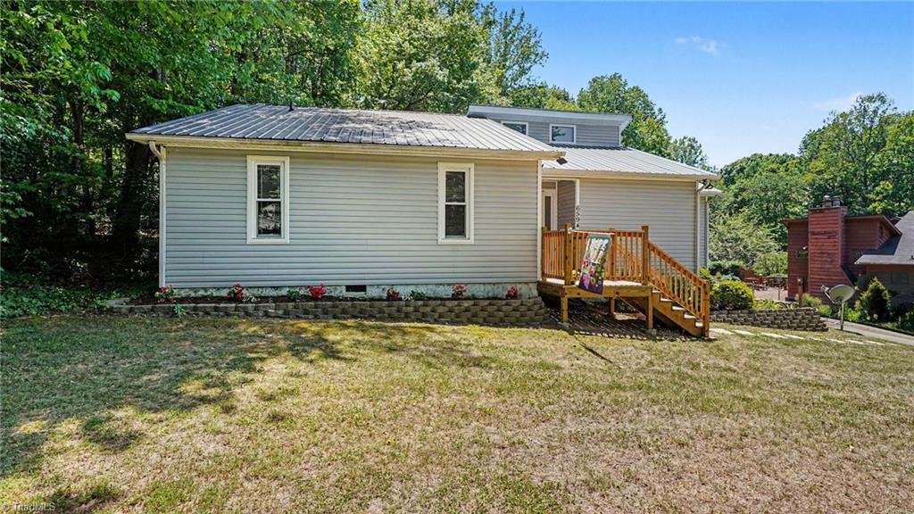 6594 Riverwood Road Walkertown, NC 27051 - Photo 4 of 30