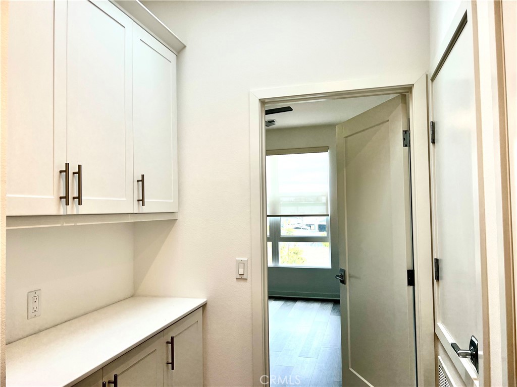 2336 Synergy Irvine, CA 92614 - Photo 17 of 24 a view of bathroom with a window