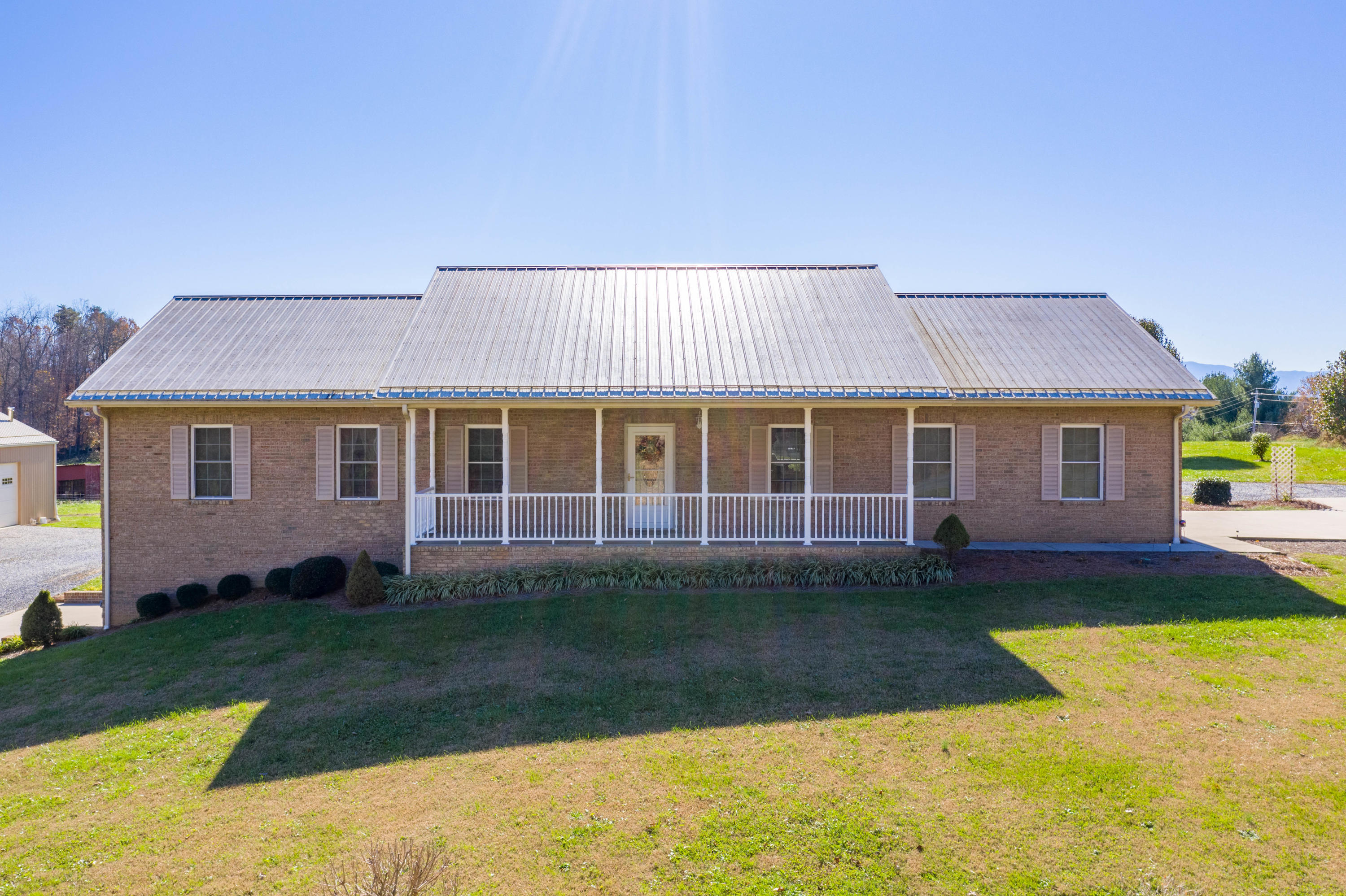 163 Miller Road Jonesborough, TN 37659 - Photo 1 of 95 163 Miller Road (20 of 95)