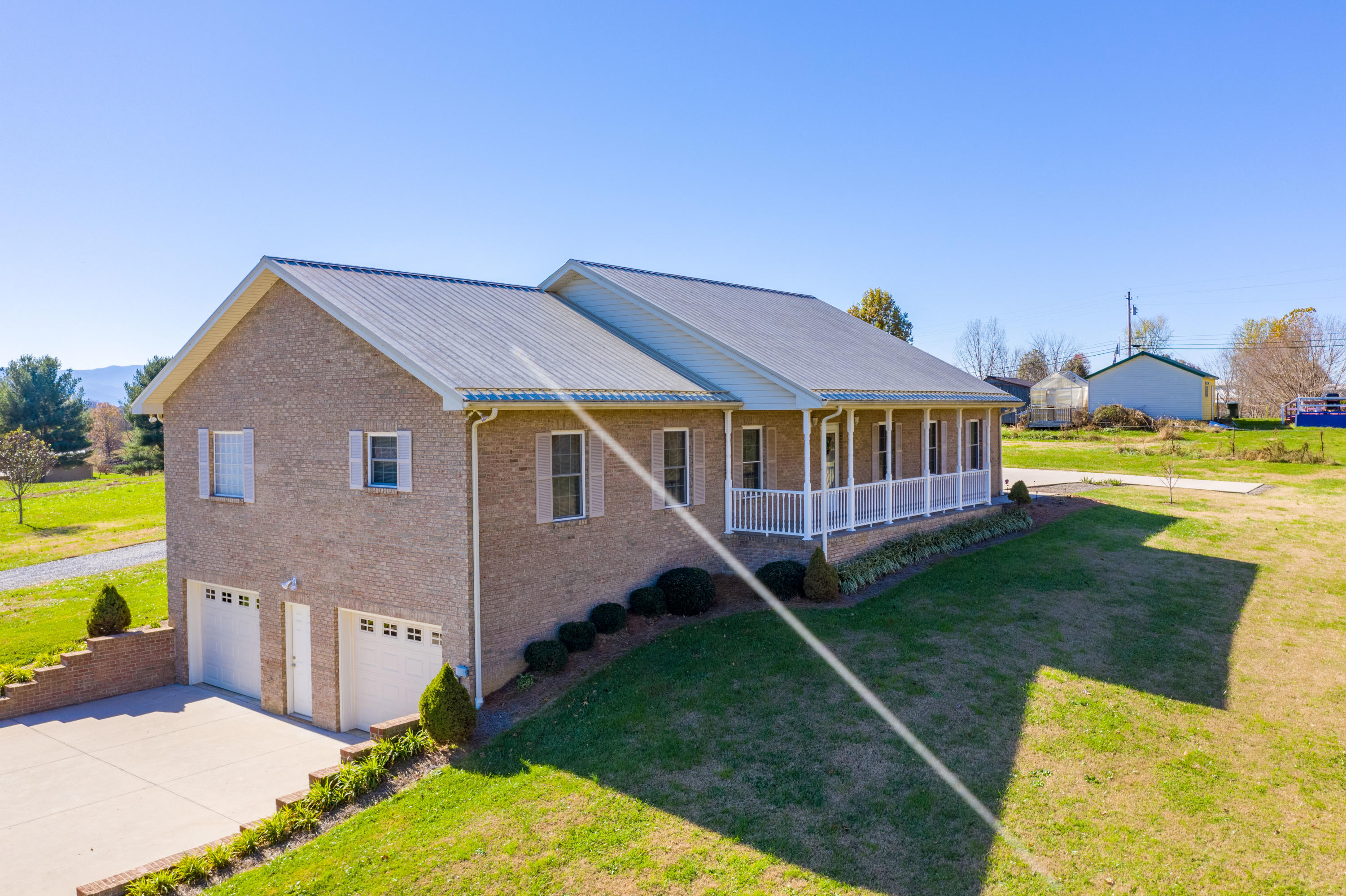 163 Miller Road Jonesborough, TN 37659 - Photo 3 of 95 163 Miller Road (19 of 95)