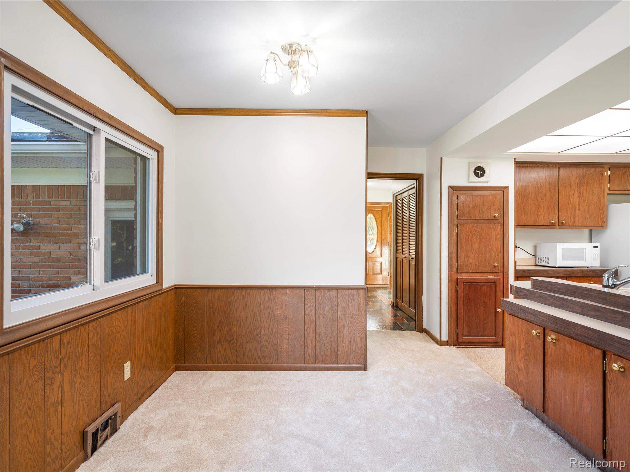 512 Old Perch Road Rochester, MI 48309 - Photo 17 of 35 Gallery Image 17