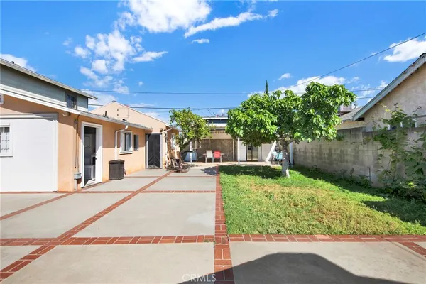 $1,350,000 | 1318 North Alexandria Avenue, Los Angeles, CA 90027
