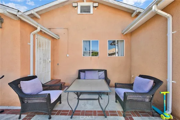 $1,350,000 | 1318 North Alexandria Avenue, Los Angeles, CA 90027