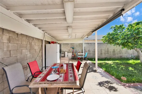 $1,350,000 | 1318 North Alexandria Avenue, Los Angeles, CA 90027