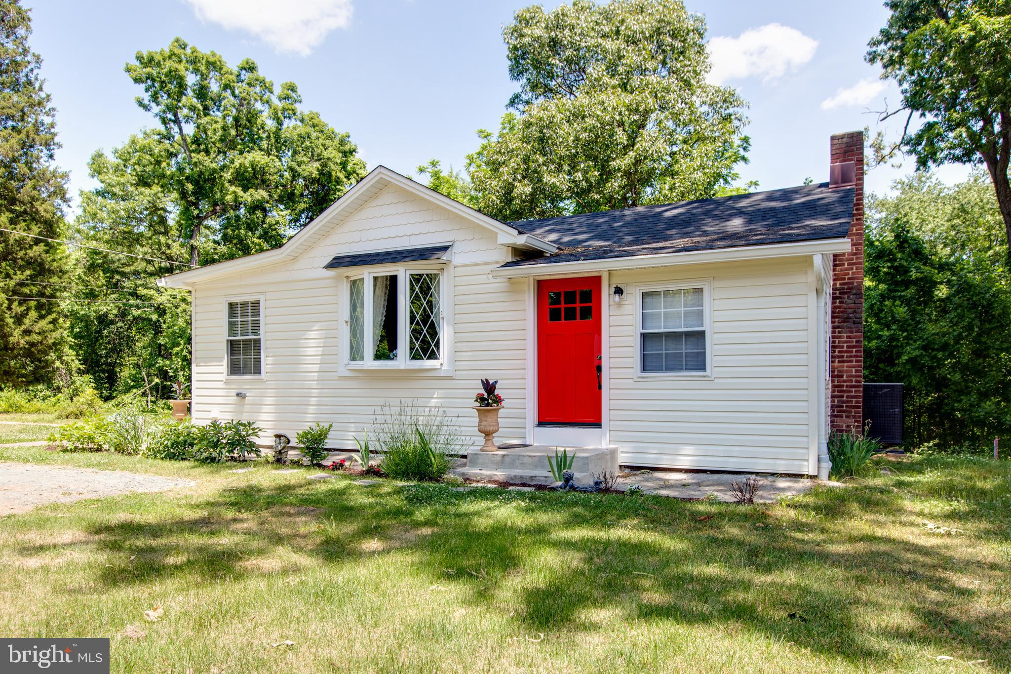 1062 Minnetonka Road Severn, MD 21144 - Photo 2 of 37