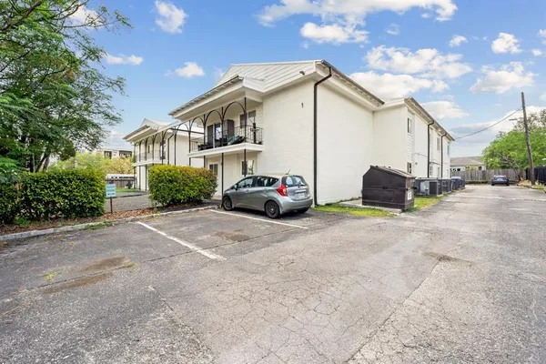 $1,250 | 1313 East 52nd Street, Unit 105, Austin, TX 78723