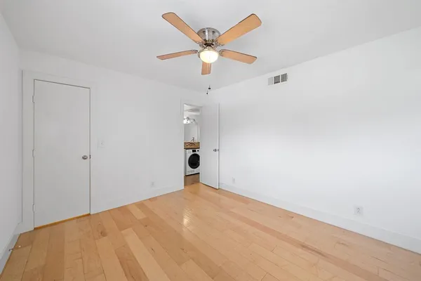 $1,250 | 1313 East 52nd Street, Unit 105, Austin, TX 78723