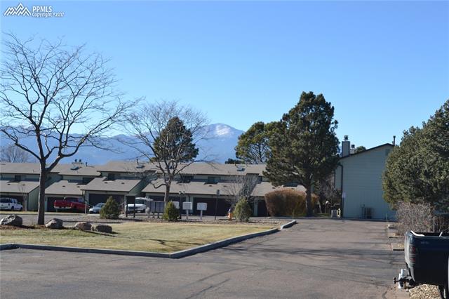 4727 Barnes Road Colorado Springs, CO 80917 - Photo 3 of 18