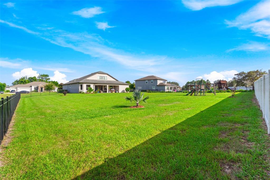 913 Buckhurst Drive Spring Hill, FL 34609 - Photo 39 of 41