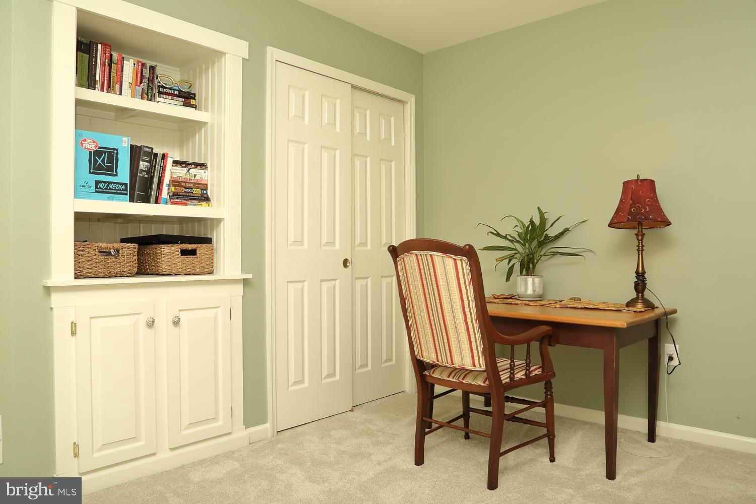 114 Saybrooke Drive Lititz, PA 17543 - Photo 26 of 34 View bedroom 3 with built ins and closet