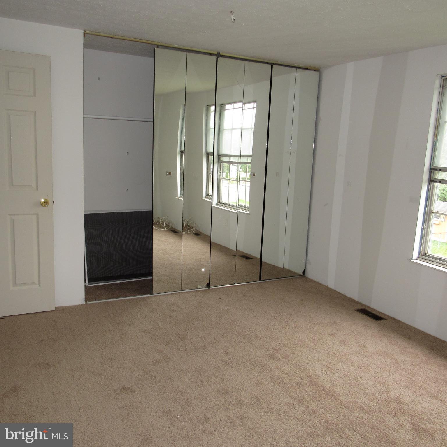 23 Briar Creek Road Sicklerville, NJ 08081 - Photo 9 of 15 Gallery Image 9