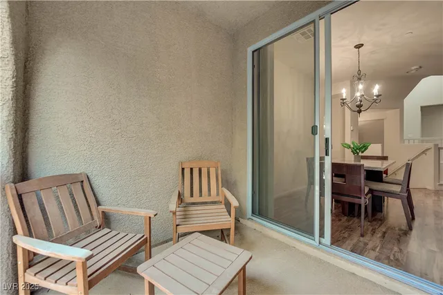 $385,000 | 7878 Carysford Avenue, Las Vegas, NV 89178