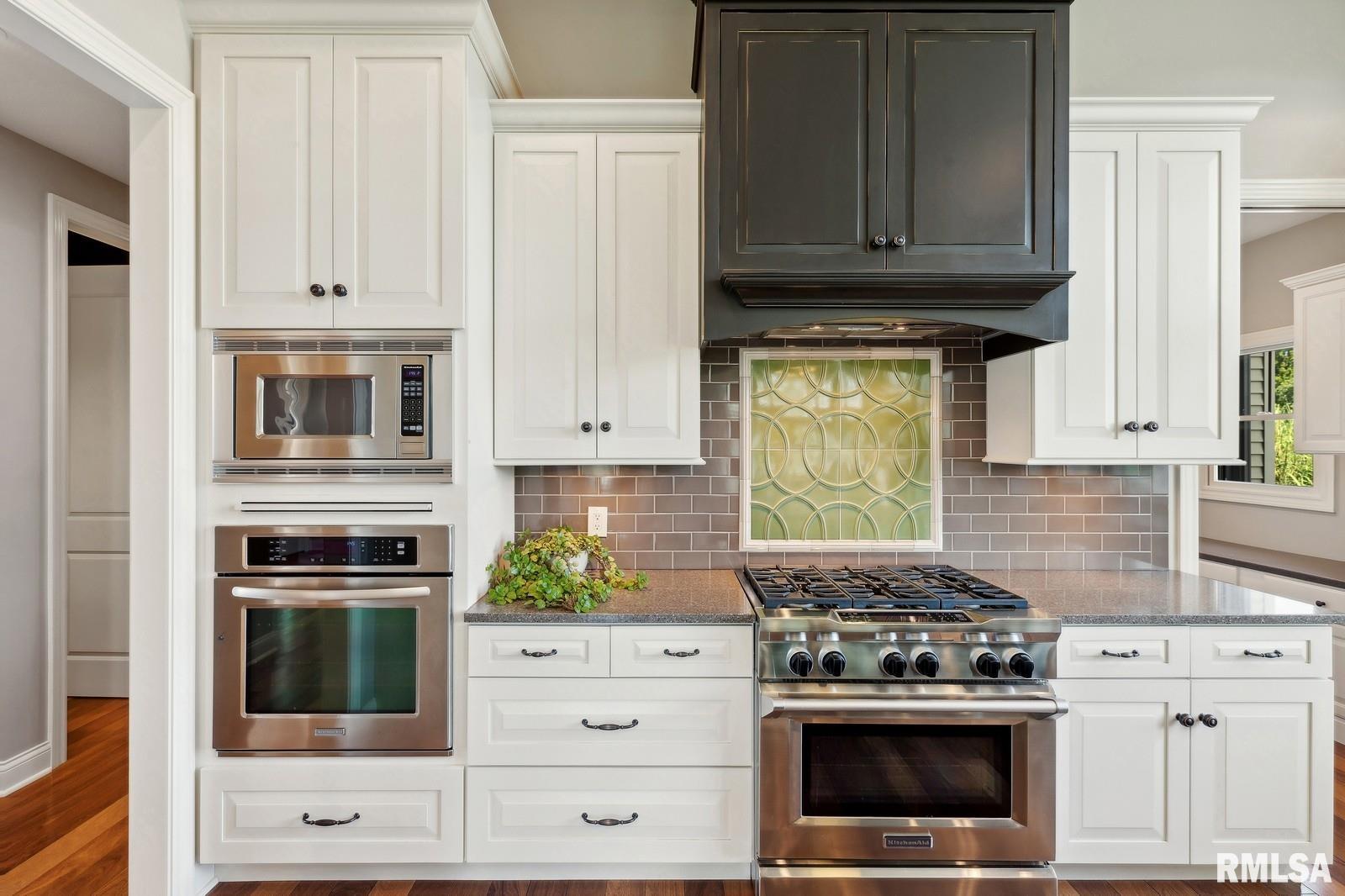 5877 Cardinal Road Bettendorf, IA 52722 - Photo 21 of 75 Gallery Image 21