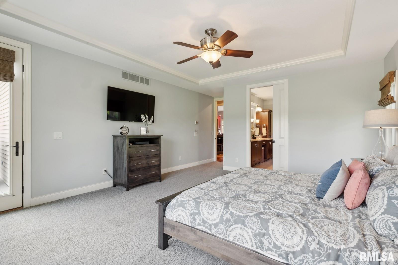 5877 Cardinal Road Bettendorf, IA 52722 - Photo 31 of 75 Gallery Image 31