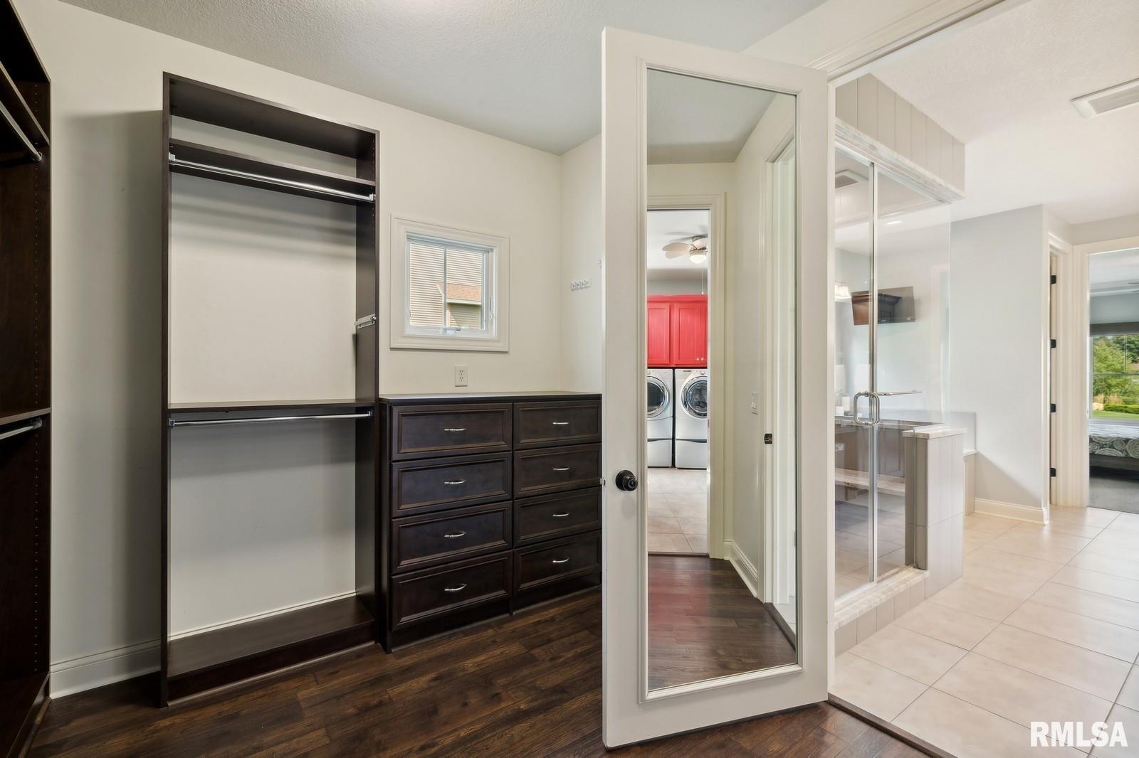 5877 Cardinal Road Bettendorf, IA 52722 - Photo 35 of 75 Gallery Image 35