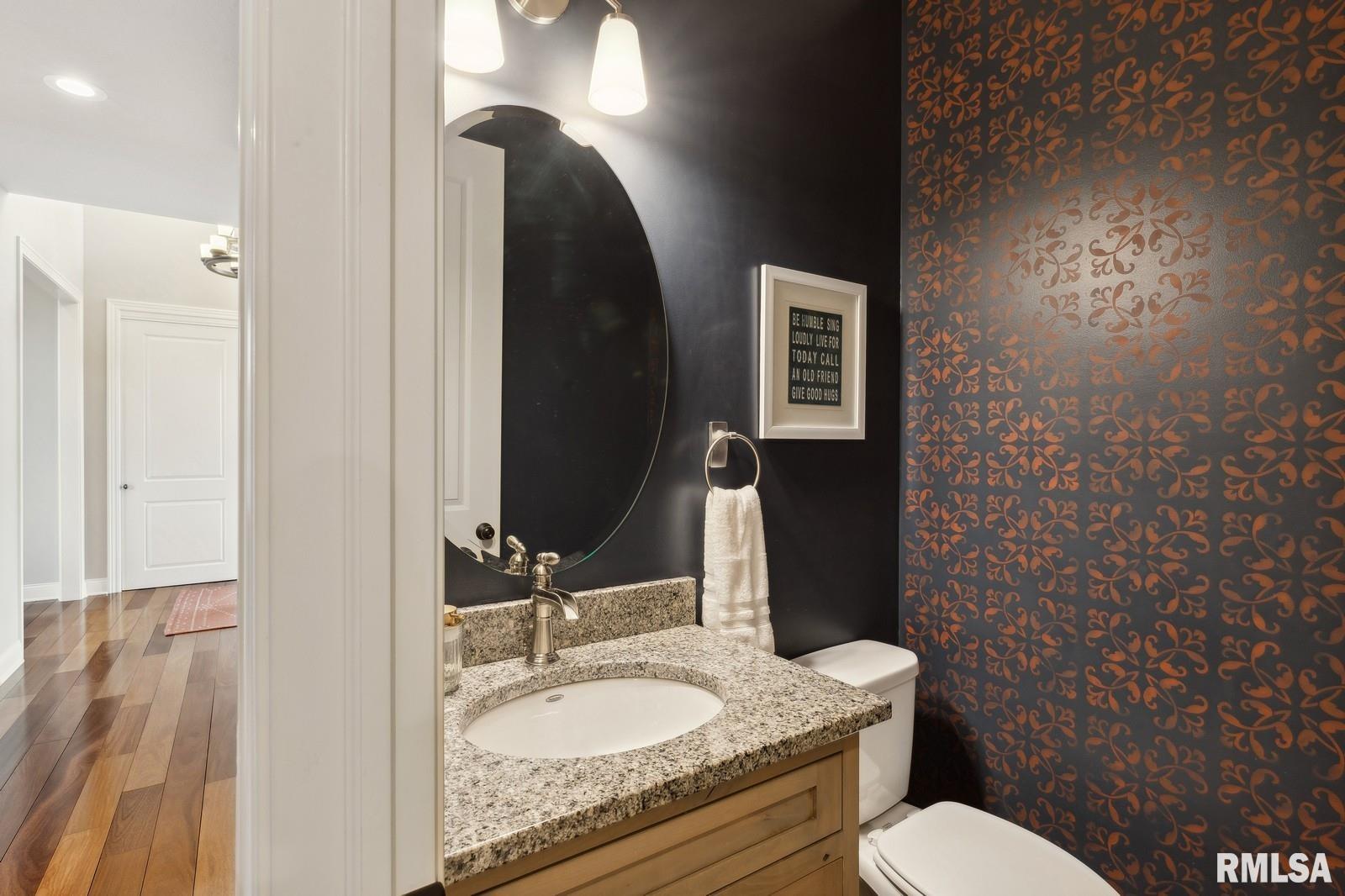 5877 Cardinal Road Bettendorf, IA 52722 - Photo 38 of 75 Gallery Image 38