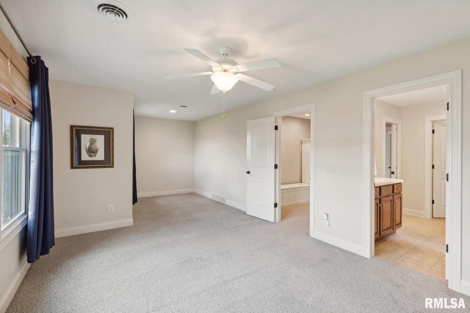 5877 Cardinal Road Bettendorf, IA 52722 - Photo 48 of 75 Gallery Image 48