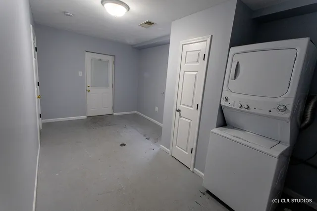 $2,000 | 4300 Maple Avenue, Unit 1, Stickney, IL 60402