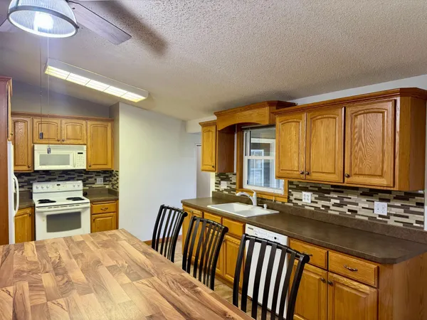 $199,000 | 301 South 4th Street, Olivia, MN 56277