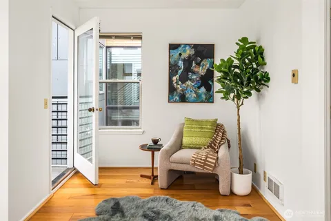$799,000 | 1106 18th Avenue, Seattle, WA 98122