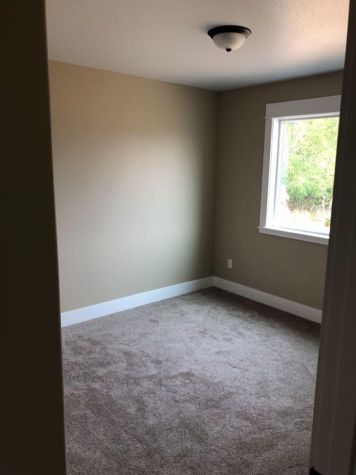 182 Rockinghorse Drive Grants Pass, OR 97527 - Photo 10 of 19 Additional Photo