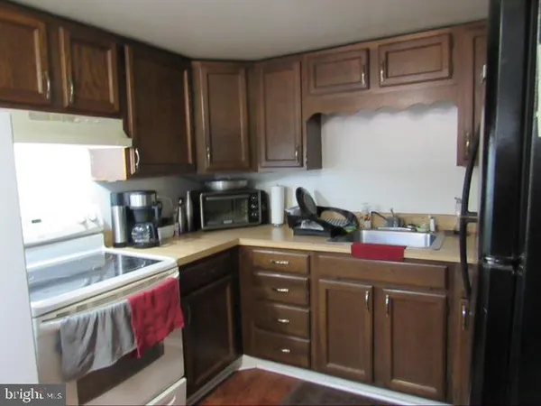 $335,000 | 746 Cheston Avenue, Tullytown, PA 19007