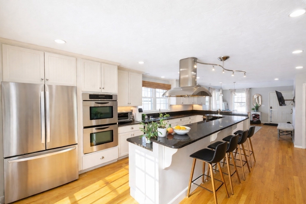 6 Adams Court, Unit 6 Hingham, MA 02043 - Photo 3 of 31