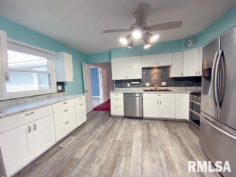 332 Palm Street Canton, IL 61520 - Photo 9 of 42 Gallery Image 9