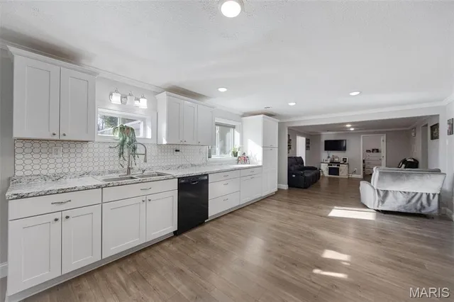 $419,900 | 10179 Vine Road, Cadet, MO 63630