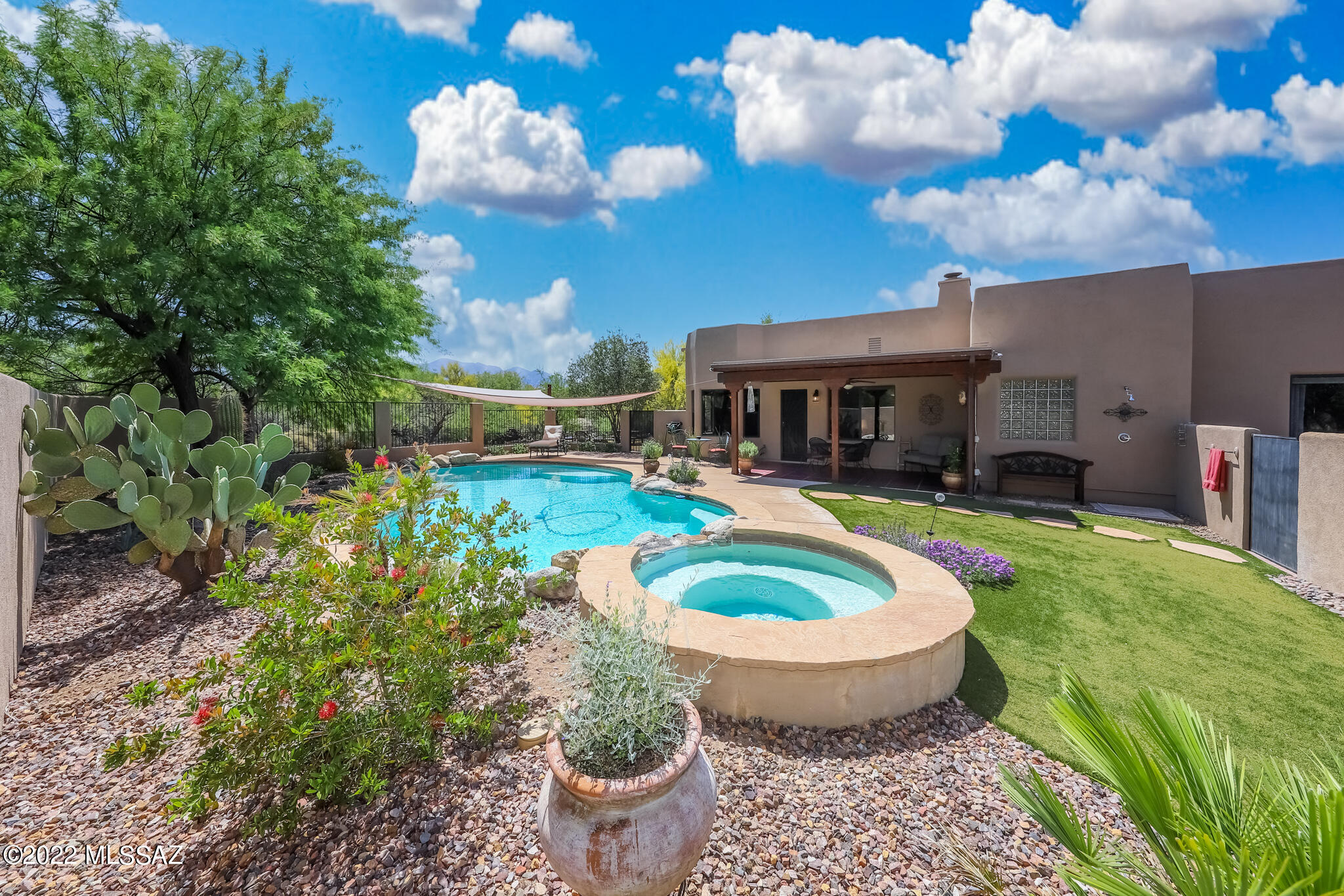 2050 West Hunter Road Tucson, AZ 85755 - Photo 1 of 10 Gallery Image 1