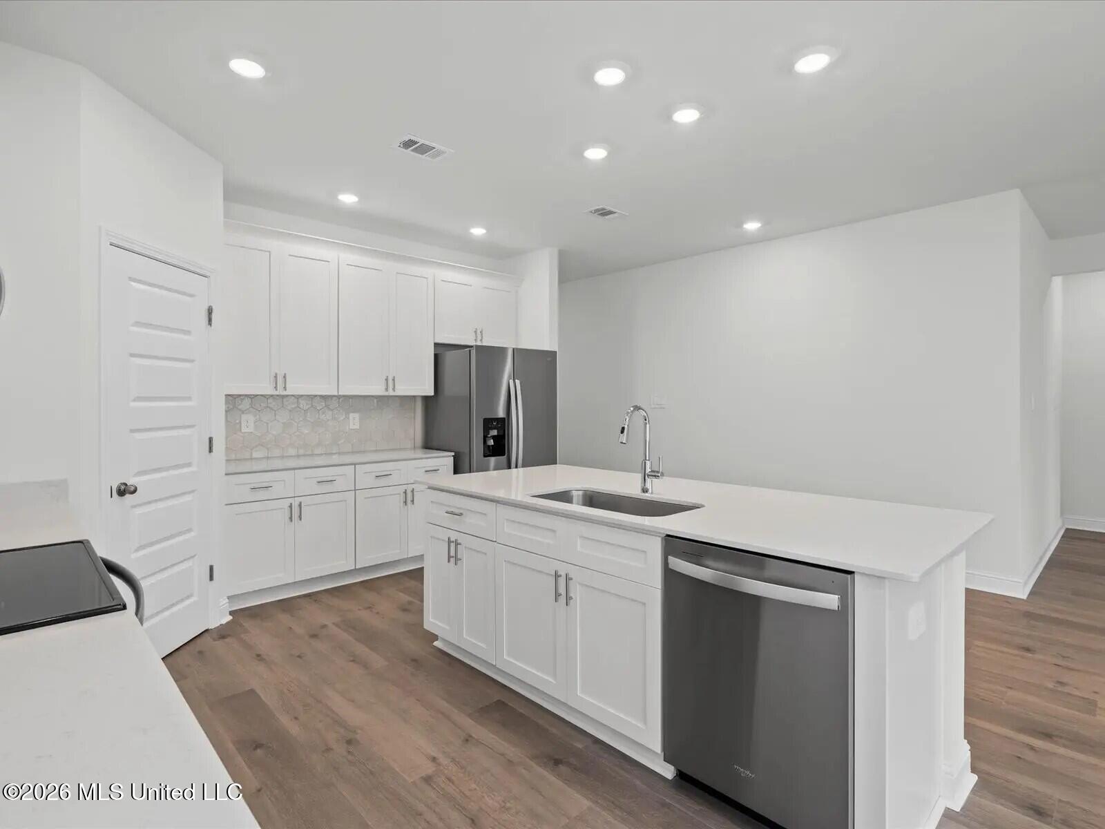 8013 Buttonbush Road Biloxi, MS 39532 - Photo 6 of 16 Kitchen 3