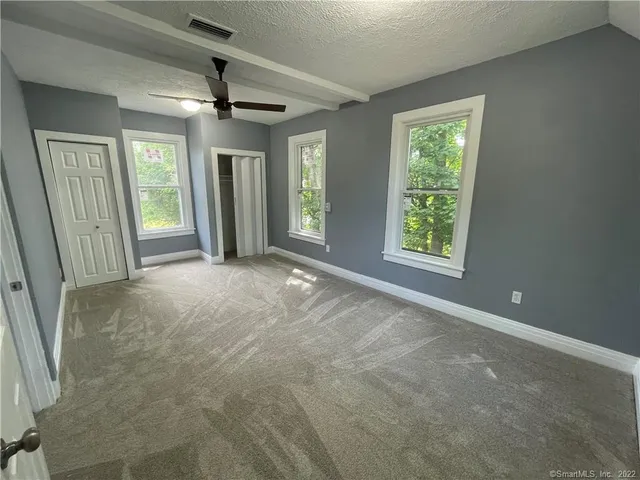 $2,500 | 477 Main Street, Cromwell, CT 06416