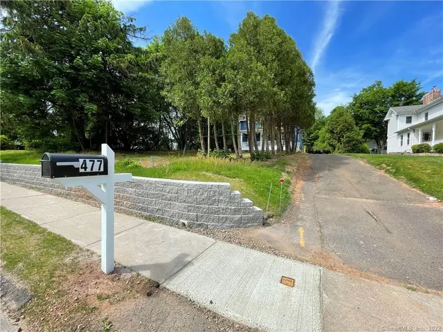 $2,500 | 477 Main Street, Cromwell, CT 06416