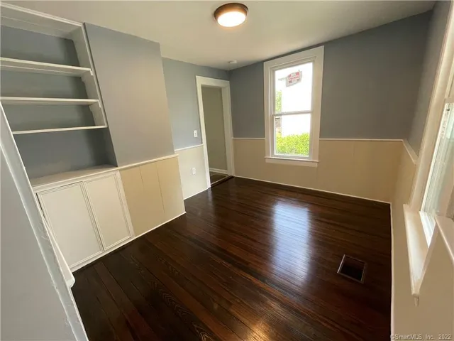 $2,500 | 477 Main Street, Cromwell, CT 06416