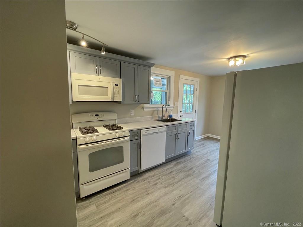 477 Main Street Cromwell, CT 06416 - Photo 6 of 17