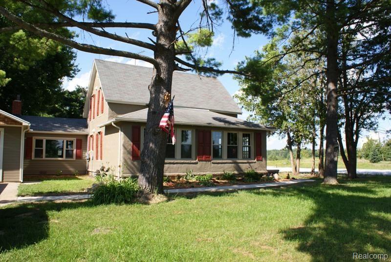 14 West Castle Road Fostoria, MI 48435 - Photo 2 of 39 DSC06204.jpg