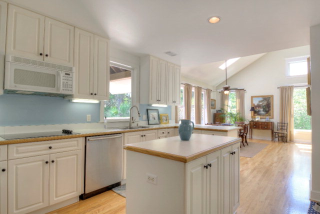 107 Vassar Point Drive St. Simons Island, GA 31522 - Photo 13 of 29