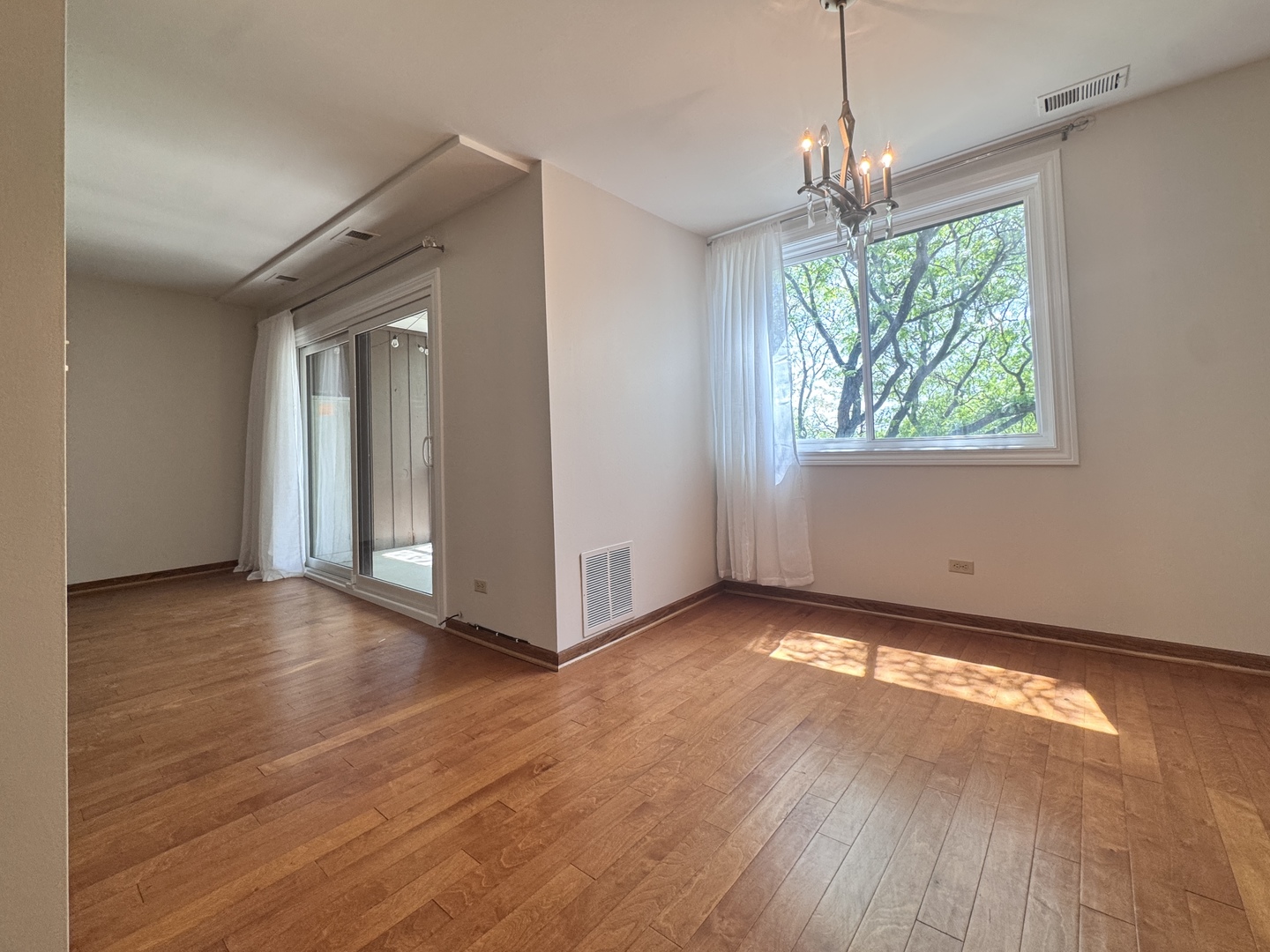 440 Raintree Court, Unit 3G Glen Ellyn, IL 60137 - Photo 11 of 35