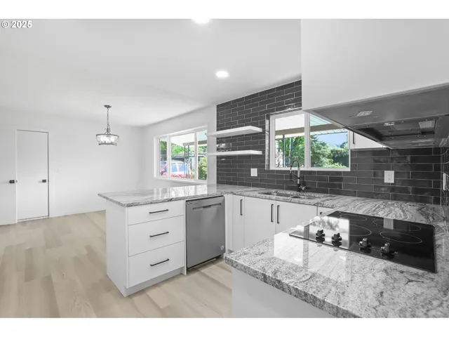 $795,000 | 1325 Northwest 94th Avenue, Portland, OR 97229