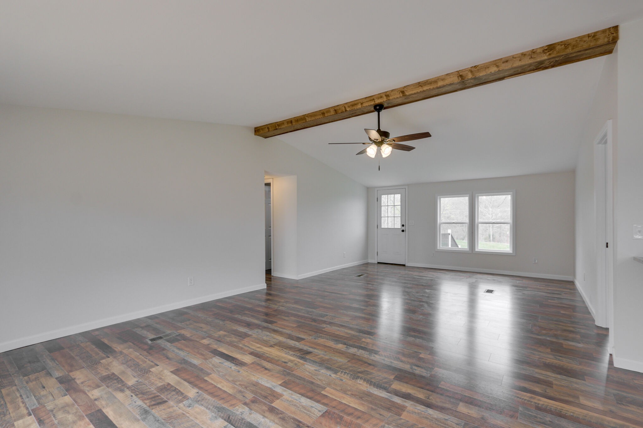 2664 She Boss Road Duck River, TN 38454 - Photo 11 of 38 Gallery Image 11