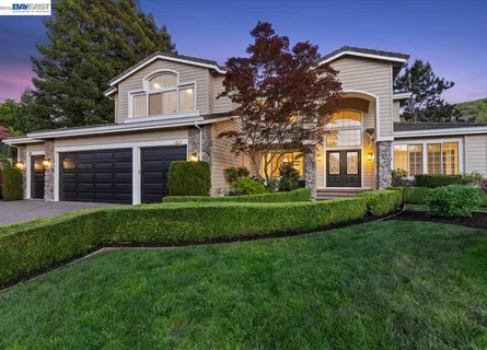 $2,598,000 | 25 Crown Valley Court, Danville, CA 94506