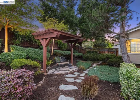 $2,598,000 | 25 Crown Valley Court, Danville, CA 94506