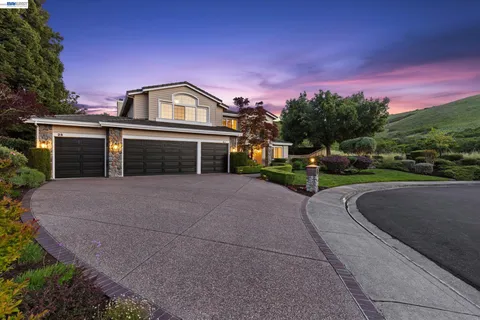 $2,598,000 | 25 Crown Valley Court, Danville, CA 94506