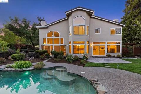 $2,598,000 | 25 Crown Valley Court, Danville, CA 94506